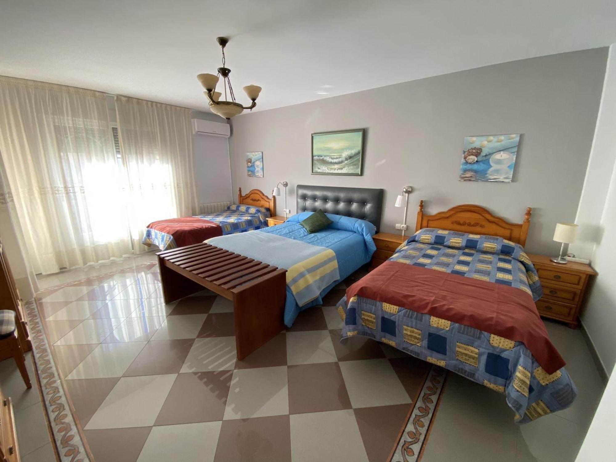 Villa Caniles ภายนอก รูปภาพ