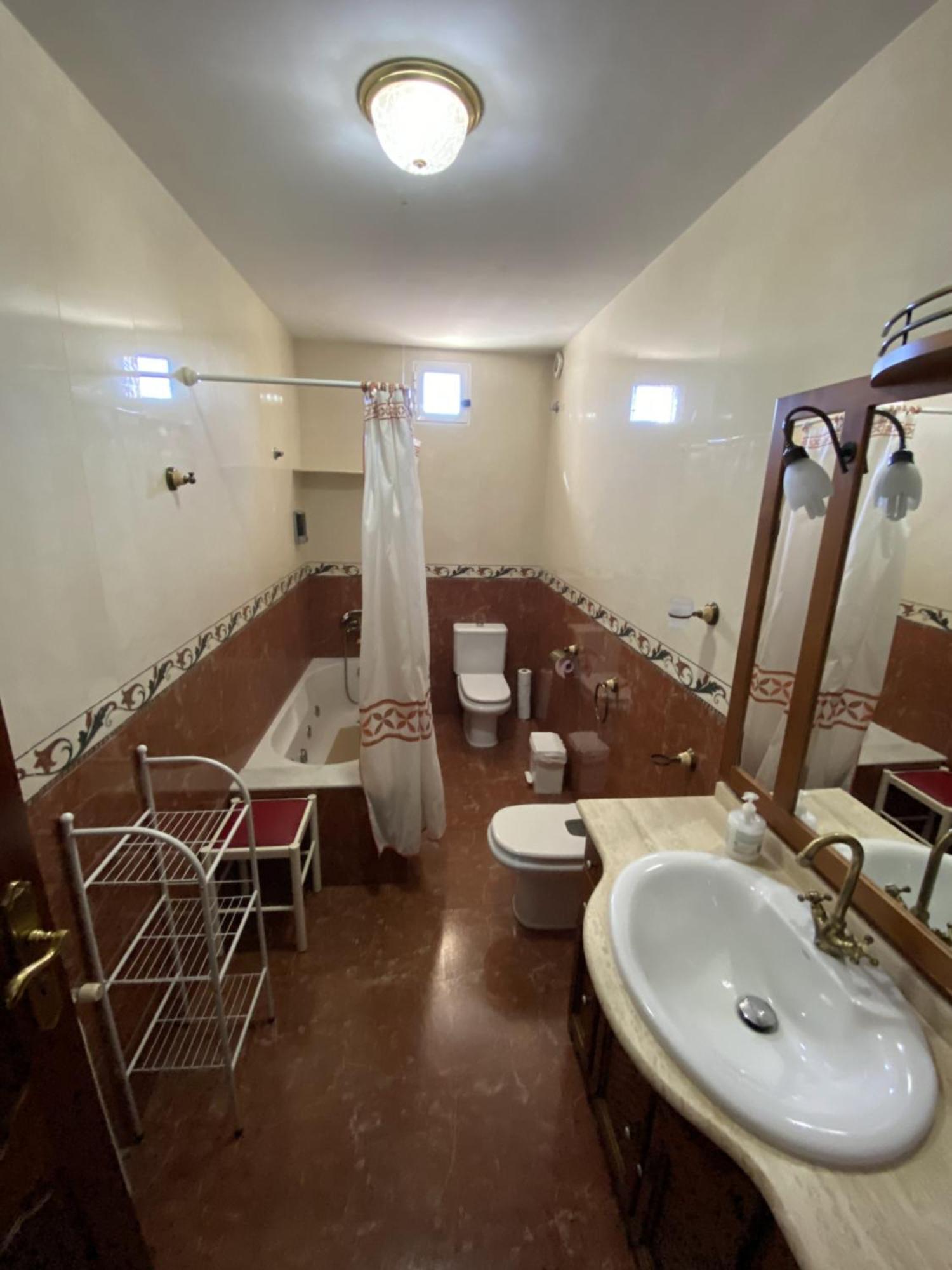 Villa Caniles ภายนอก รูปภาพ